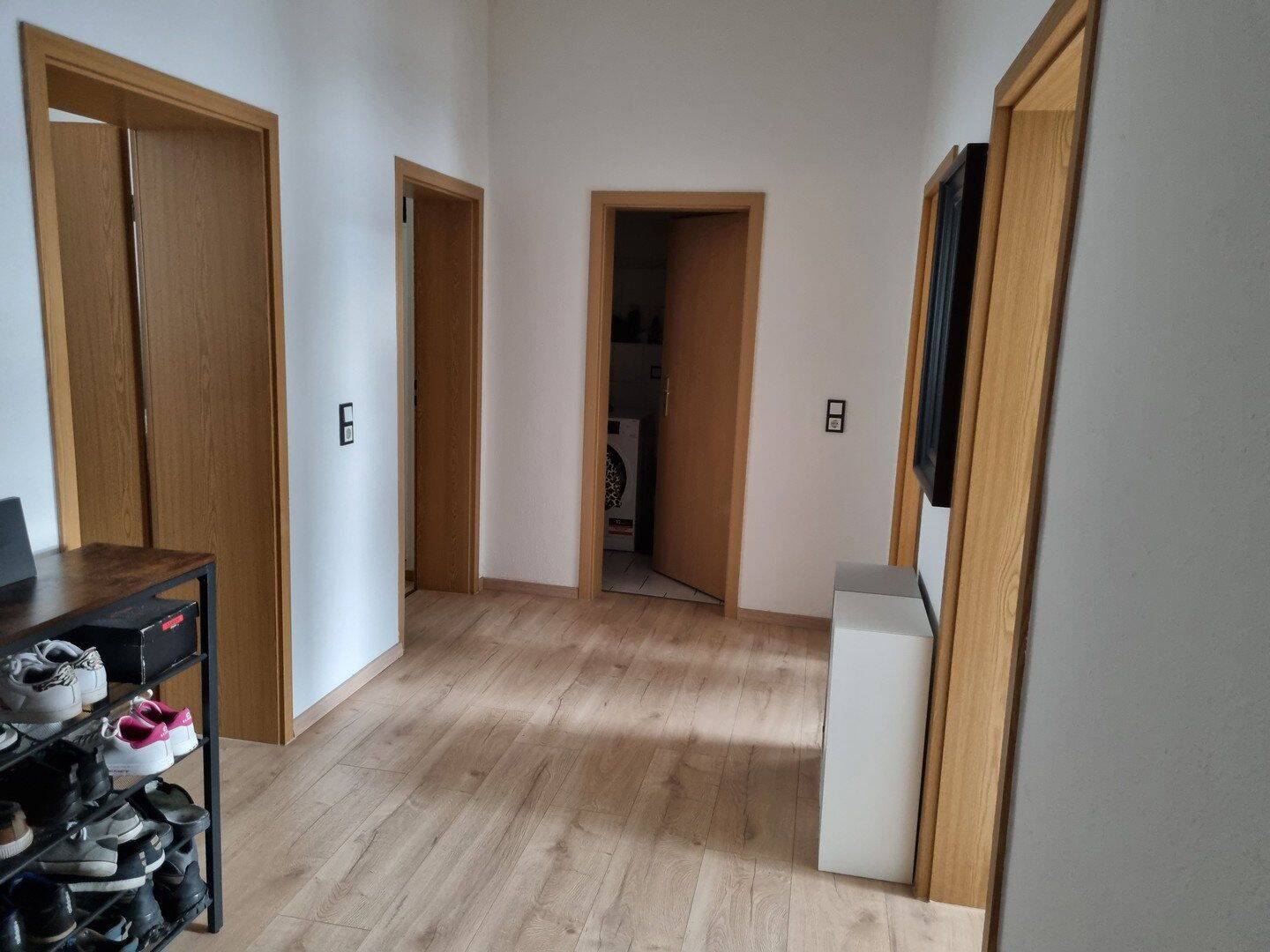 Charmante und großzügige und zentrumsnahe Wohnung inklusive Küche mit Balkonoption WG geeignet – Erfurt – Vorschaubild 8