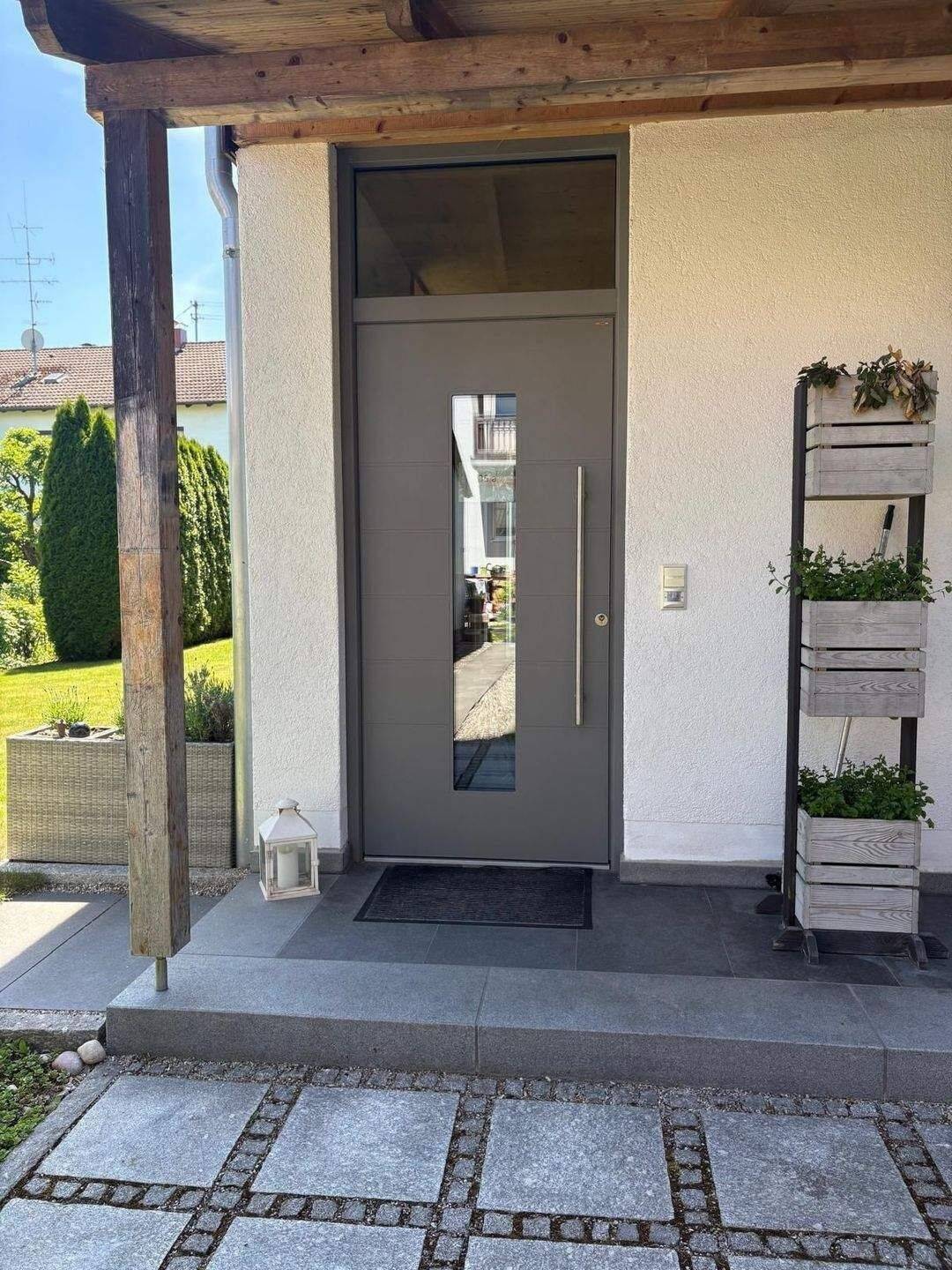 In zentraler Lage in Forstinning Modernes ruhiges Provisionsfreies Einfamilienhaus KFW 55 – München – Vorschaubild 2