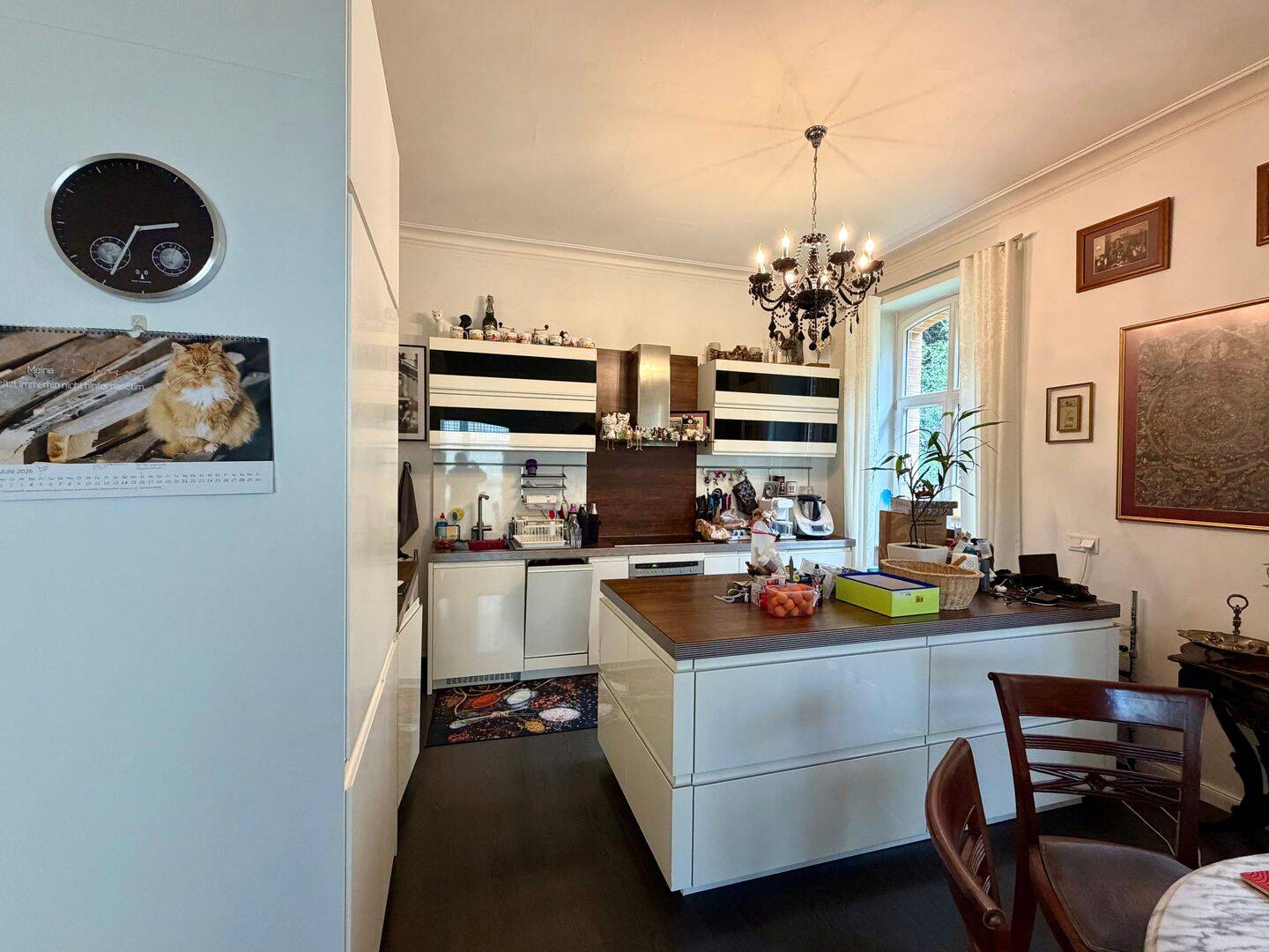 Luxuriöse 5,5 Zi.-Wohnung mit Einbauküche, Balkon, Wintergarten u. TG-Stellplätzen mitten in der Innenstadt – Ellwangen (Jagst) – Vorschaubild 3