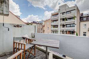 Maxvorstadt: Amalienstraße, Kleines Refugium mit Dachterrasse und Tiefgarage - frei ab 10/26 – 80799 München – Vorschaubild 4