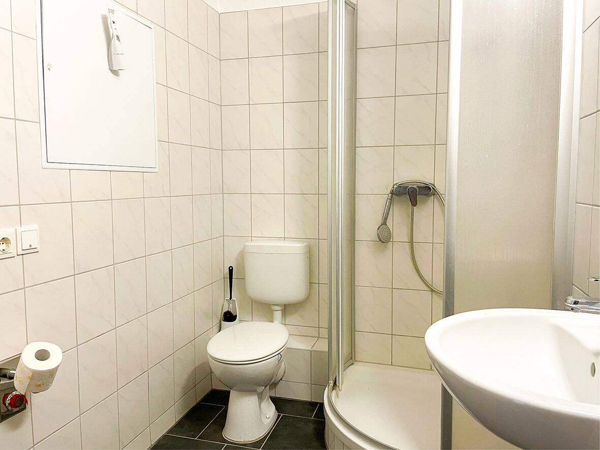 Für Senioren: 2-Raum-Wohnung mit Balkon und Aufzug + Unterstützung im Haus – Leipzig – Vorschaubild 5