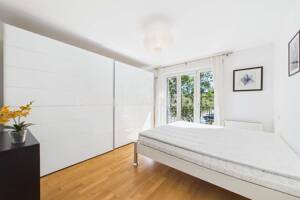 4 Zimmer, zwei Bäder und Balkon im Rebstockviertel, bezugsfrei – 60486 Frankfurt am Main – Vorschaubild 4