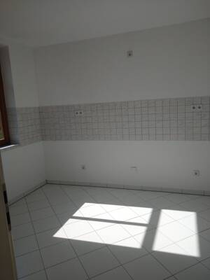 Ruhige 3-Zimmer Wohnung in einer Stadtvilla im Grünen, 2. Obergeschoss – Riedmauer 12, 99310 Arnstadt – Vorschaubild 8