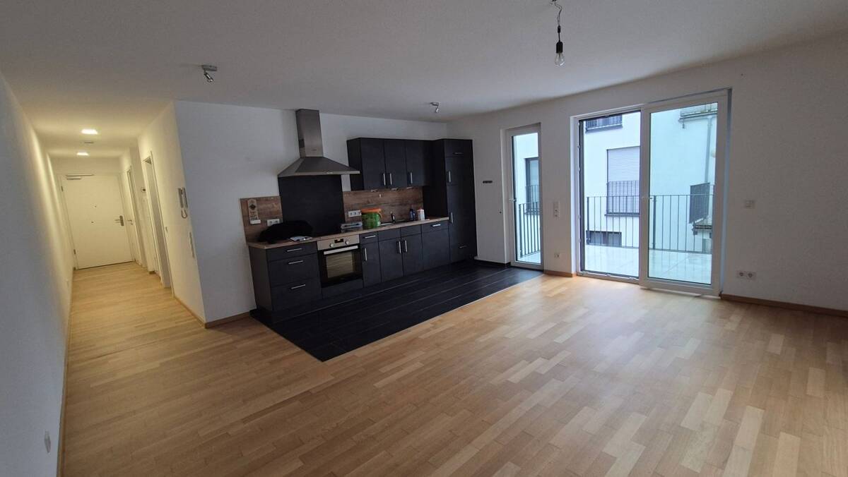 Helle neuwertige Zweizimmerwohnung Maarstrasse Trier – 54292 Trier – Bild 1 von 9
