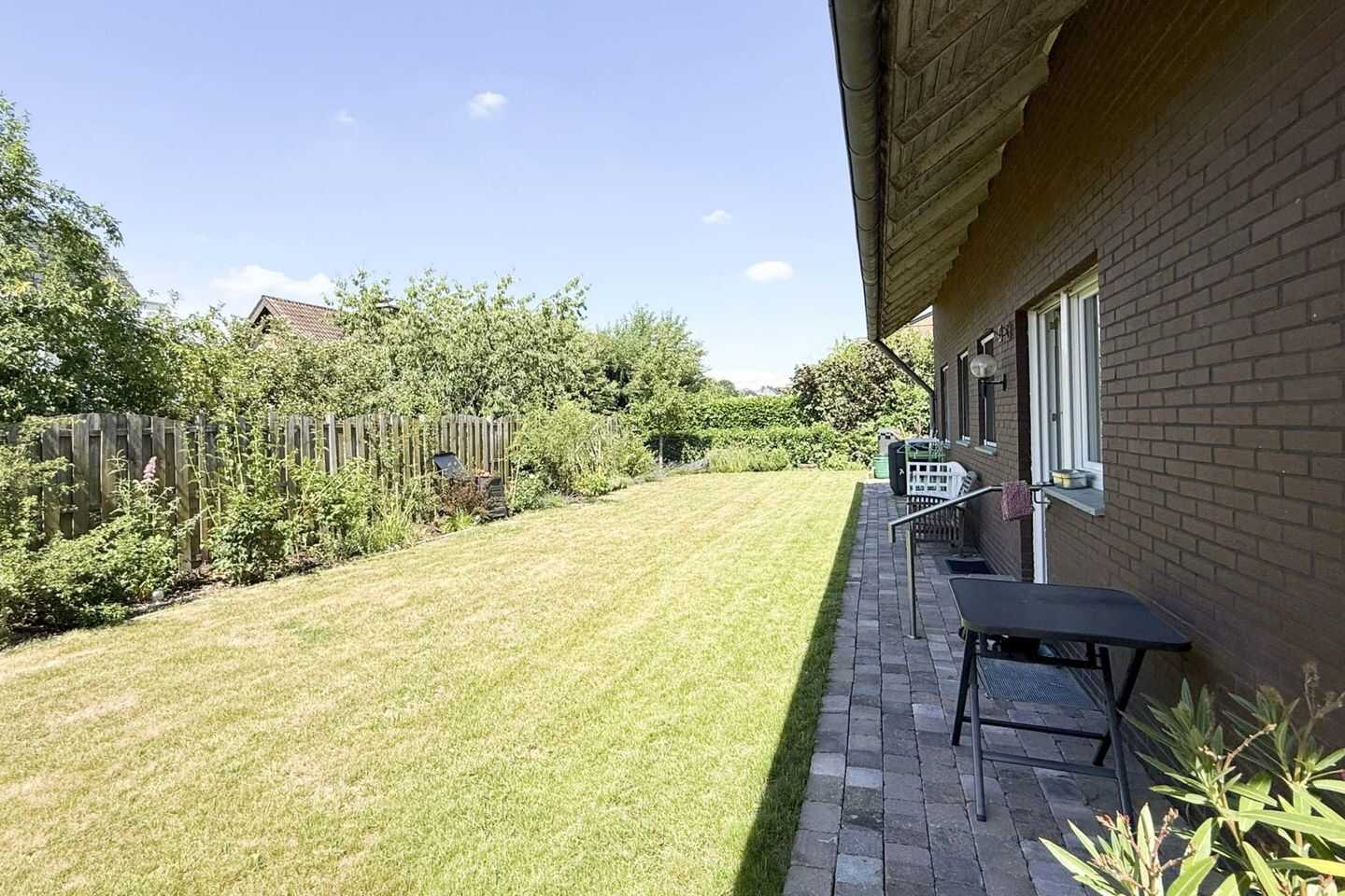 Ihr neues Zuhause in Greven-Reckenfeld: Zweifamilienhaus mit Garage, Garten und Mieteinnahmen – Greven – Vorschaubild 9