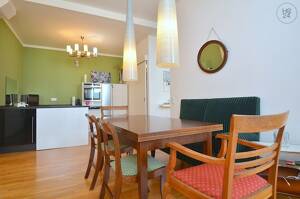 Modern möbliertes 1-Zimmer-Loft mit WLAN und Balkon in Fürth