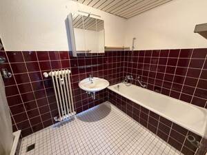 große 4-Zimmerwohnung (Eigenkapital notwendig) – 33699 Bielefeld – Vorschaubild 9