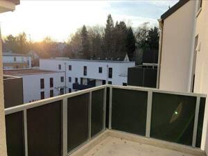 Außergewöhnliche Galerie-Wohnung für Individualisten - Ausblick und Marken-Einbauküche inklusive – 90766 Fürth – Vorschaubild 5