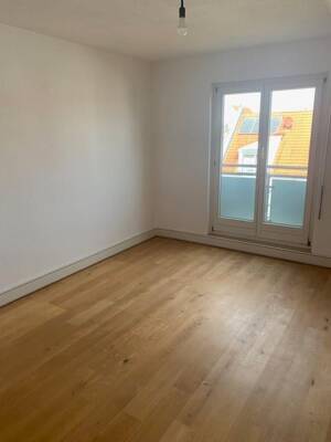 Helle 2-Zimmer-Dachgeschoss-Wohnung mit Stellplatz im Parkhaus in Büchenbach, David-Morgenstern-Weg – 91056 Erlangen – Vorschaubild 5