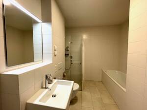 Neuwertige 4,5 Zimmer-Wohnung im Rosensteinviertel + optionalen TG-Plätzen! – 70191 Stuttgart – Vorschaubild 8