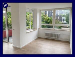 Große 2-Zimmer-Wohnung + Balkon, offener Kochbereich, Wannenbad, Aufzug