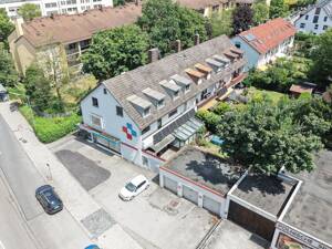 München: Attraktives Wohn- u. Geschäftshaus (Reiheneckhaus) mit Garten, Wintergarten, Teilvermietung