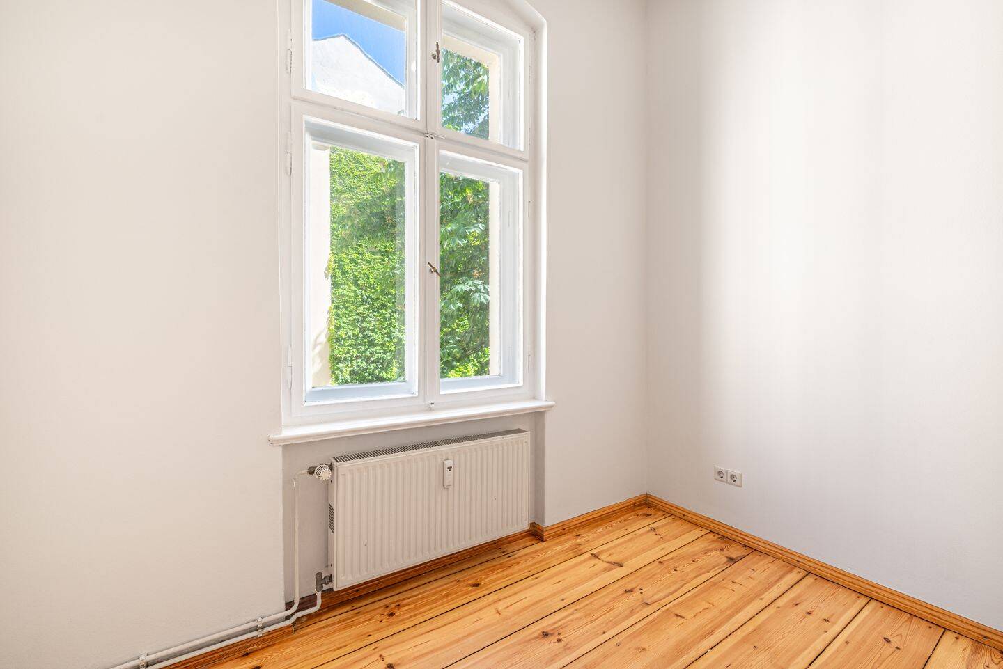 ?? Traumhafter Stuckaltbau im Samariterkiez! - Renovierte 3 Zi Whg mit Süd-Balkon & Fischgrätparkett – Berlin – Vorschaubild 9