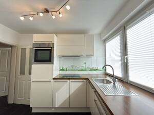 Freistehende 3-Zimmer-Erdgeschosswohnung mit eigenem Gartenbereich in Düsseldorf-Pempelfort – 40477 Düsseldorf – Vorschaubild 4