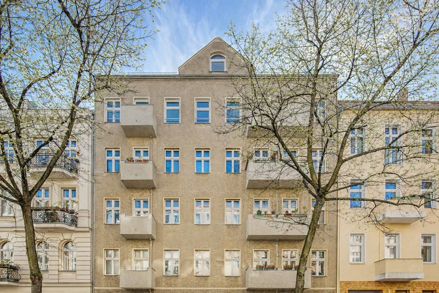 *** Gepflegtes Vorder- und Hinterhaus mit Gewerbe nahe dem Tempelhofer Feld *** – Berlin – Bild 1 von 2