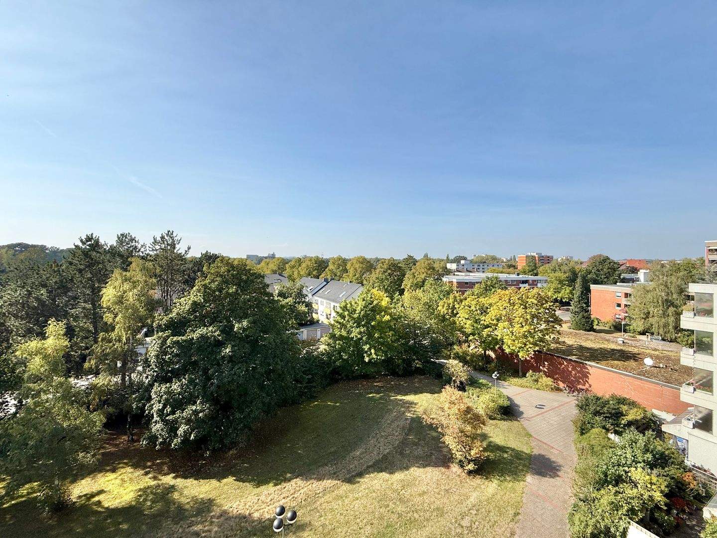 An der Leinemasch & Nähe Zentrum: Ansprechendes 3-Zimmer-Penthouse mit großer Dachterrasse – Hannover – Vorschaubild 3