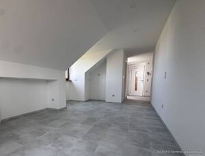 Großzügige DG-Wohnung im Grünen! Erstbezug nach Sanierung – 86943 Thaining – Vorschaubild 6