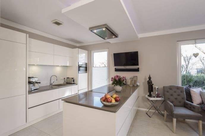 +Neubauvorhaben+ Wunderschönes Reihenmittelhaus in HH-Rahlstedt ab einer mtl. Rate von 1.697,00 € – Hamburg – Vorschaubild 4