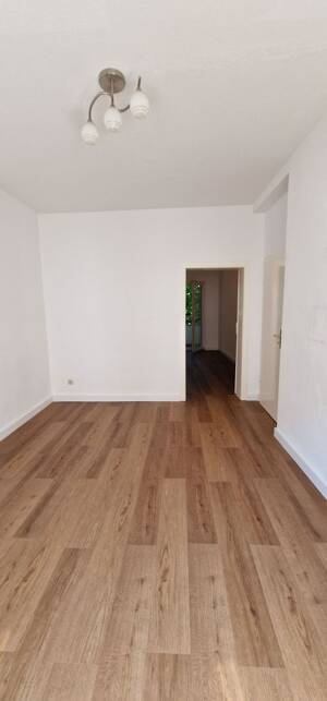 Helle 2-Zimmer-Wohnung mit Küche und Loggia mit Blick ins Grüne – 45144 Essen – Vorschaubild 7