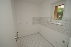 Provisionsfrei! 2-Zi.-Wohnung mit Wintergarten im Herzen von Erfurt! fast 5% Rendite möglich – 99085 Erfurt – Vorschaubild 9