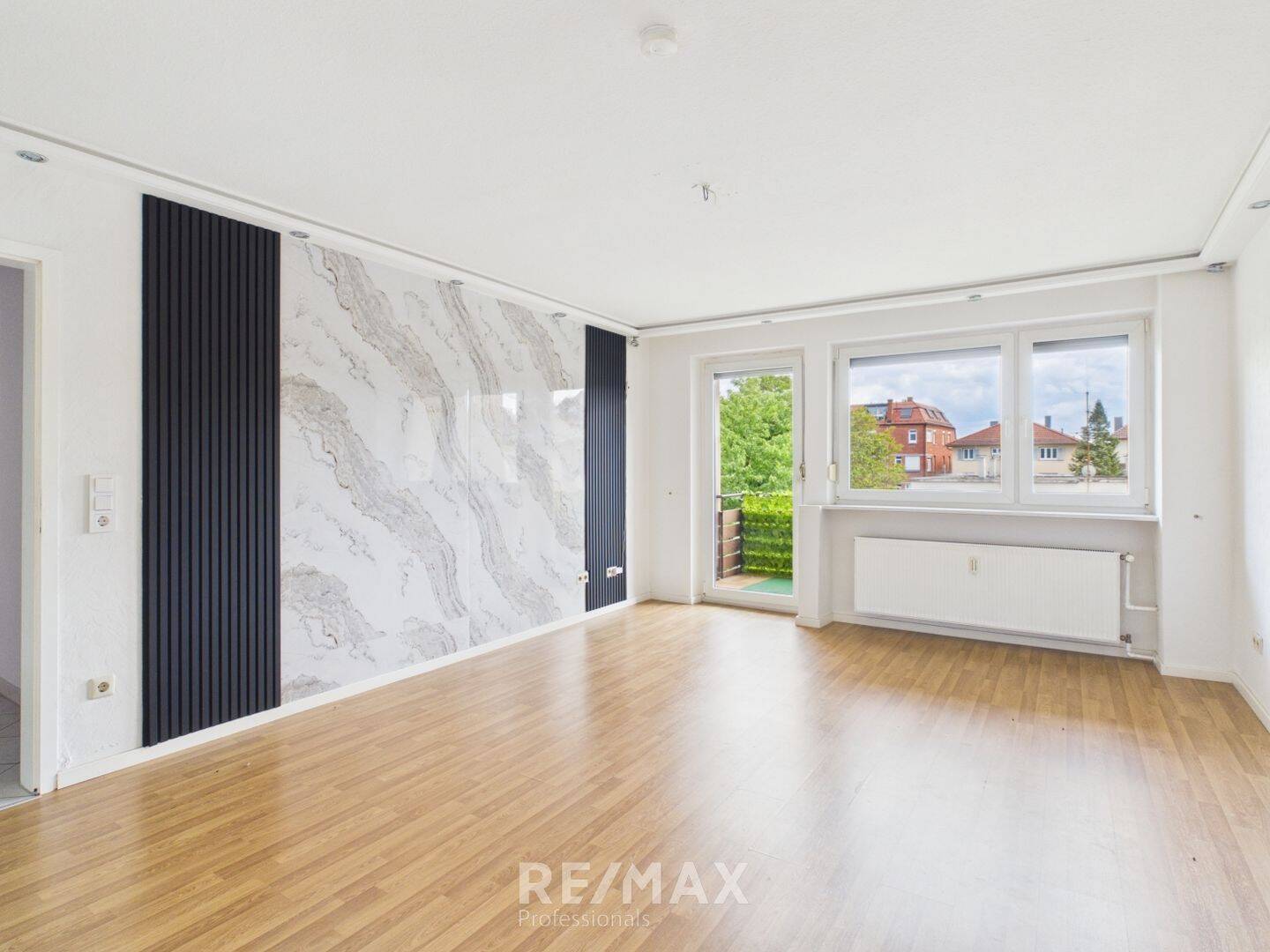 Urbane Wohlfühloase mit sonnigem Südbalkon & eigener Garage – Stuttgart – Vorschaubild 3