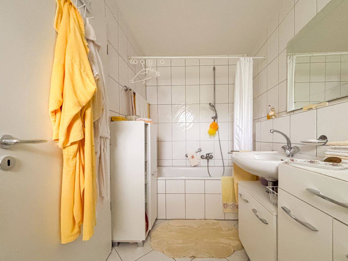 Modernes Wohnen im Europaviertel: Gepflegte 2-Zimmer-Wohnung (Bj. 2003) mit Balkon & TG Stellplatz – Wiesbaden – Vorschaubild 6