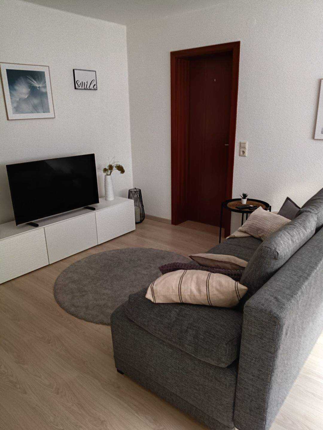 Ihr neues Zuhause auf Zeit in dieser traumhaften 2- Zimmer Wohnung – Pforzheim – Vorschaubild 2