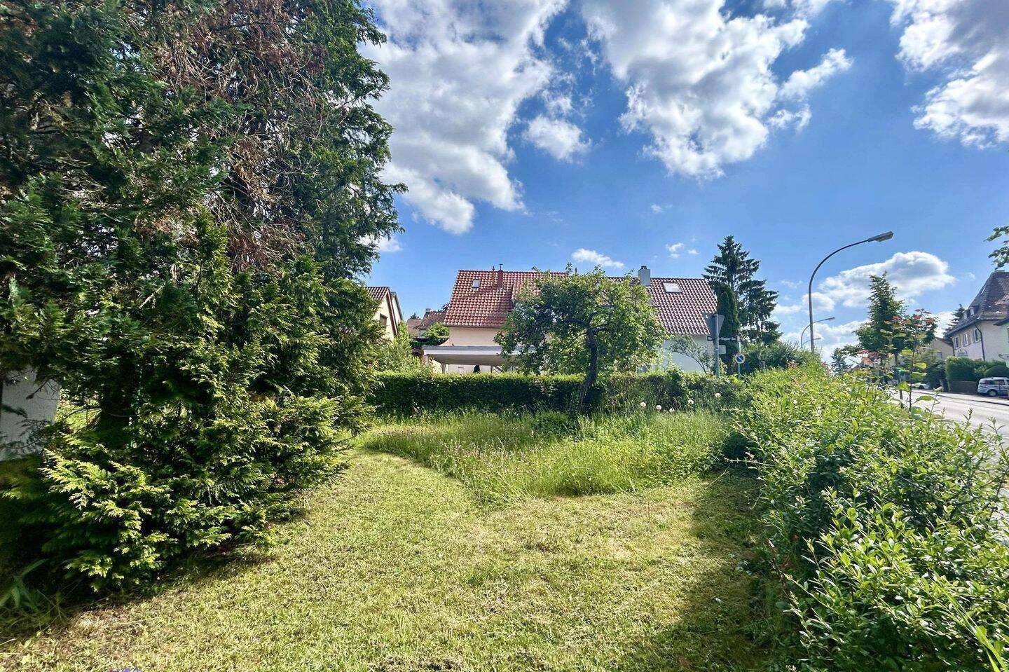 Kleine 3-Zi.-DHH mit Gartenhaus, sonniges & großzügiges Grundstück in zentraler Lage – Stuttgart – Vorschaubild 4