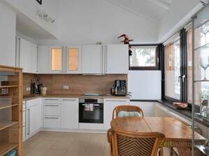 (EF1348_M) Kassel-Stadt: Brasselsberg, möbliertes 1,5-Zimmer-Apartment mit Balkon, Grundreinigung inklusive