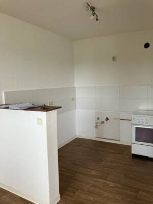 Citylife & Chill: 3-Zimmer-Wohnung mit Balkon zum Durchatmen – 3042 Cottbus – Vorschaubild 2