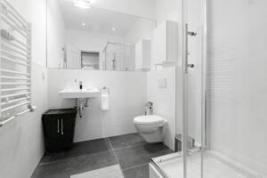 +++ Stilvoll sanierte 4-Zimmer-Altbauwohnung mit zwei Bädern und ruhigem Innenhofblick +++ (Variante) – 13351 Berlin – Vorschaubild 7