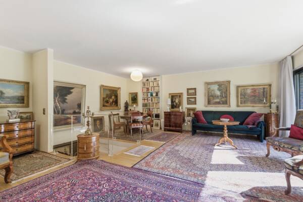 Etagenwohnung in 50968 Köln mit 105 m² kaufen