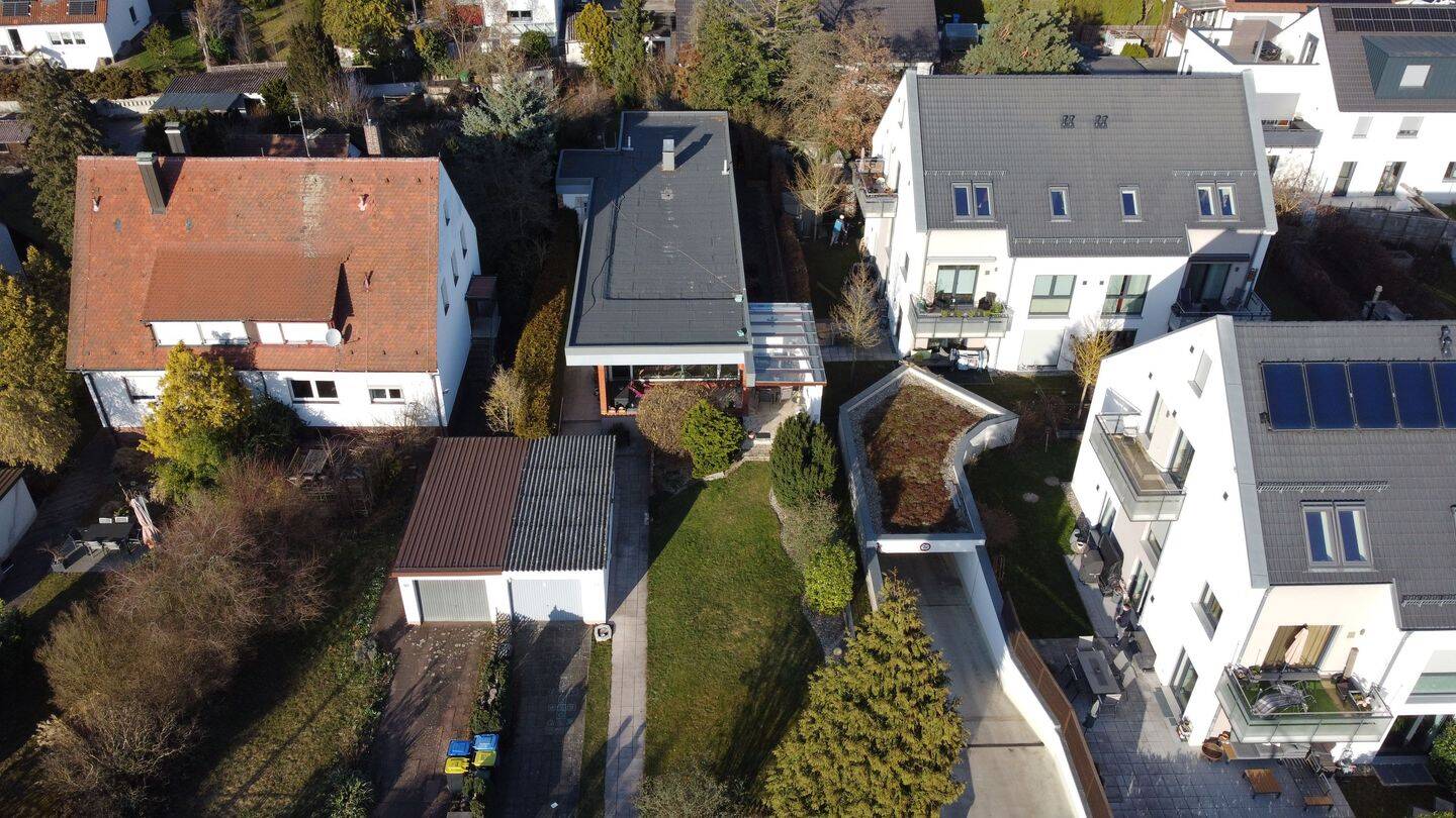 Wohnen auf einer Ebene: Großzügiger 7-Zimmer-Bungalow mit Gartenidylle in begehrter Lage Nürnberg-Eibach – Nürnberg – Vorschaubild 6
