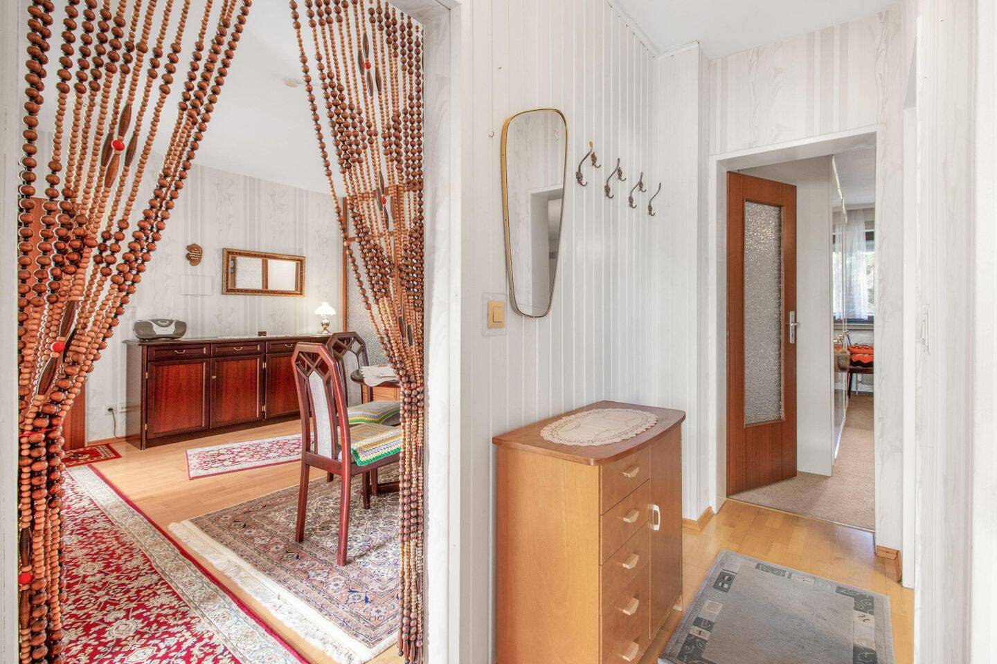 Exklusives Wohnen in Bremen-Lesum: Geräumige 4-Zimmer-Wohnung mit Tiefgarage, Schwimmbad & Sauna – Bremen – Vorschaubild 7