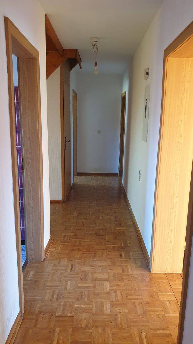 Geräumiges, preiswertes 6-Raum Einfamilienhaus in Salzgitter – Salzgitter – Vorschaubild 9