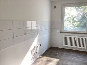 Willkommen Zuhause: gemütliche 3-Zimmer-Wohnung mit Balkon – 33609 Bielefeld – Vorschaubild 2