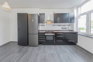 Provisionsfrei! Großzügige 4-Zimmer-Dachgeschosswohnung in Lütgendortmund. – 44388 Dortmund – Vorschaubild 3