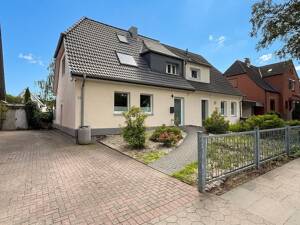 Teilsanierte Doppelhaushälfte mit traumhaftem Garten in guter Wohnlage in HH-Billstedt - Wentzel Dr. – 22117 Hamburg – Vorschaubild 9