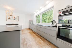 Design, Natur & Raumgefühl: Einzigartiges Architektenhaus in Traumlage vor den Toren Oldenburgs! – 26133 Oldenburg – Vorschaubild 2