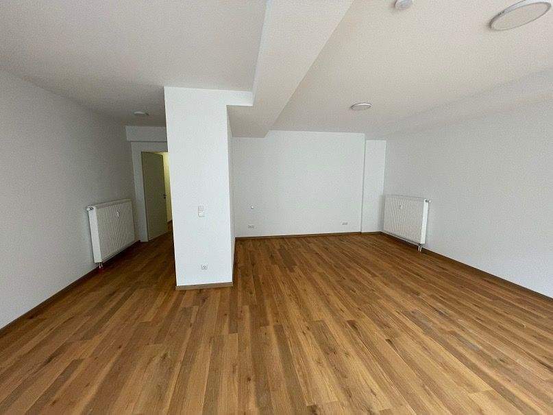 Sanierte Ein-bis Zweizimmerwohnung in zentraler Innenstadtlage von Wiesbaden – Wiesbaden – Vorschaubild 2
