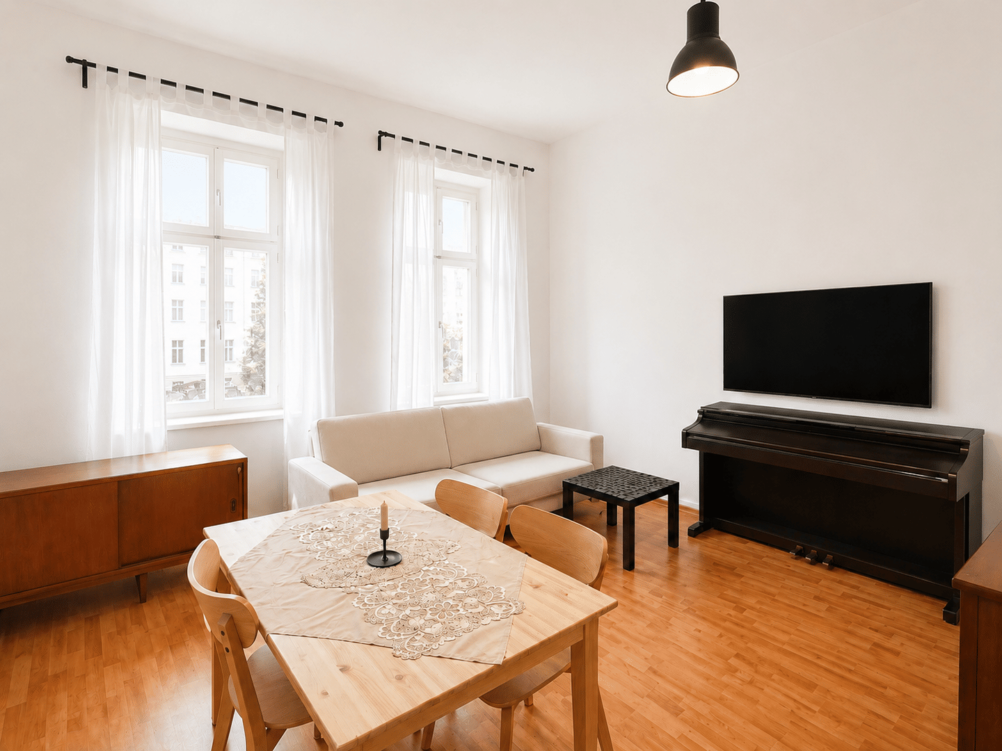 Vermietete 3-Zimmer-Altbauwohnung in Gesundbrunnen - langfristige Kapitalanlage (WE01) – Berlin – Bild 1 von 9