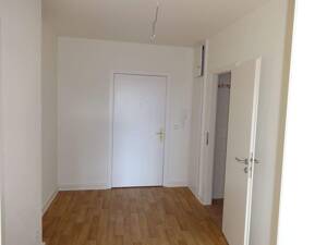 Bitte unsere Fragen beachten! HH-Farmsen, 2 Zimmer Wohnung im 6.OG mit Balkon – 22159 Hamburg – Vorschaubild 1