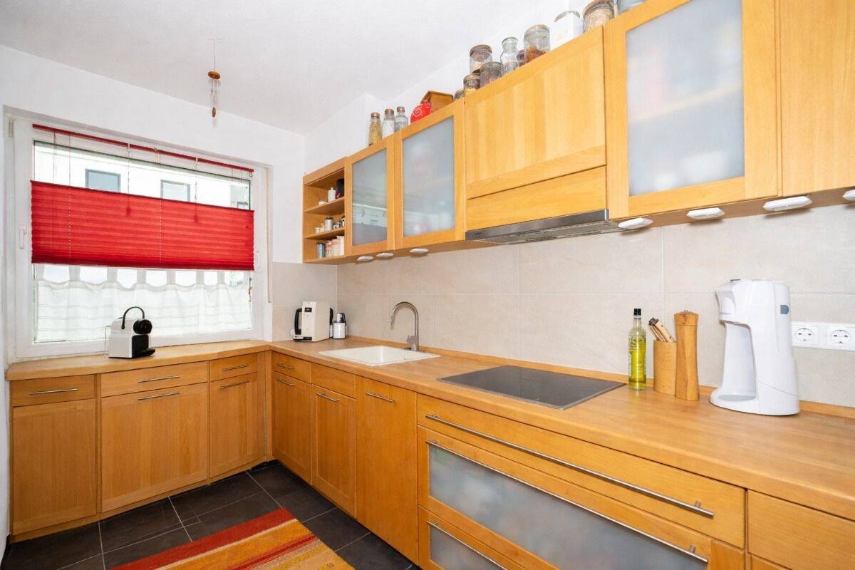 Einziehen und wohlfühlen: Helle 3-Zimmer-Wohnung mit großem Balkon – Würzburg – Vorschaubild 2