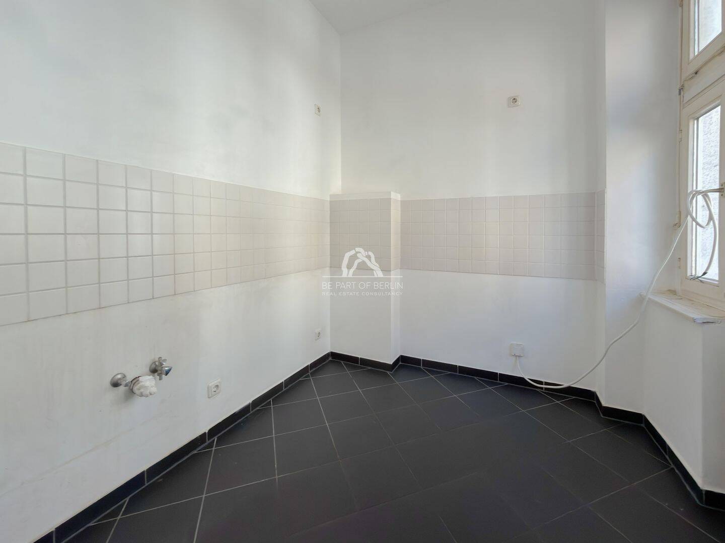 PROVISIONSFREI: TOP-ZUSTAND! 1 ZIMMER ALTBAUWOHNUNG IM SCHILLERKIEZ! – Berlin – Vorschaubild 5