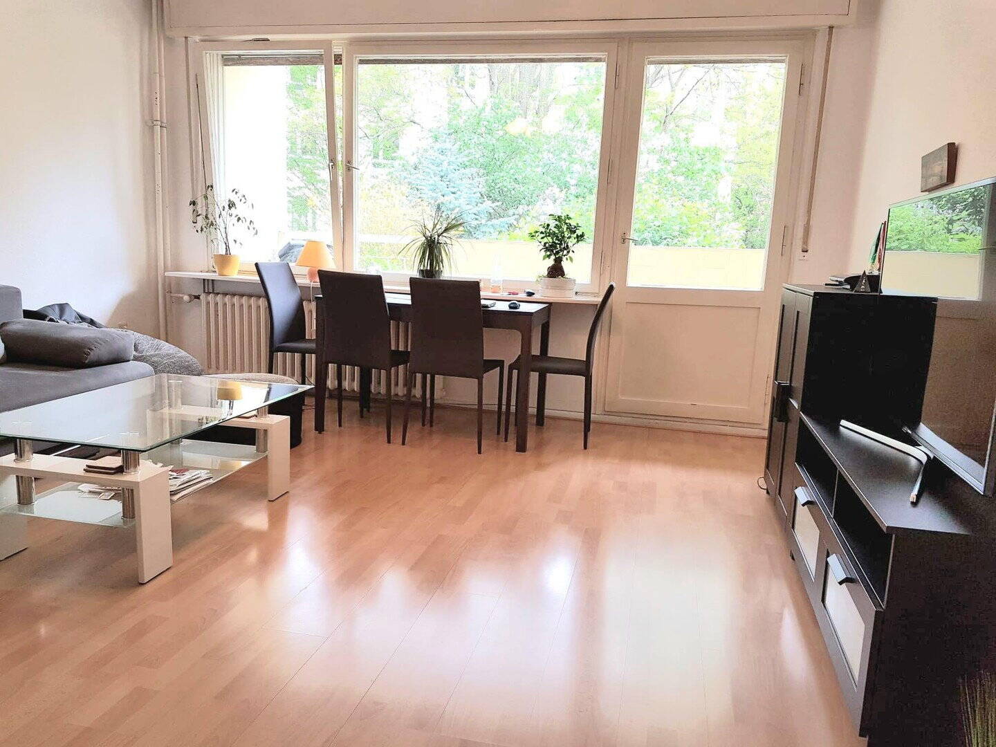 Bezugsfreie helle Wohnung mit Südwestloggia – Berlin – Bild 1 von 8