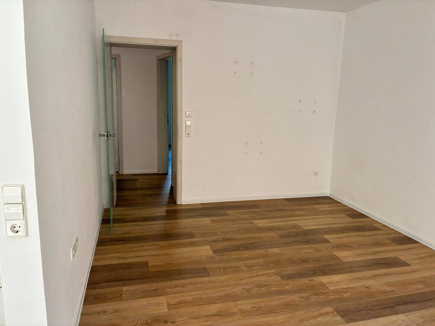 Schöne 3,5-Zimmer-Wohnung mit Balkon – Chemnitz – Vorschaubild 3
