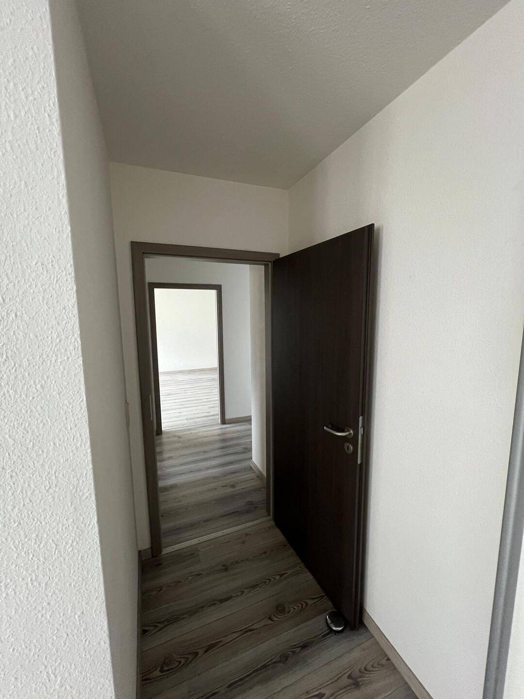 2 -Zimmer-Wohnung in zentraler Lage zu vermieten – Hildburghausen – Vorschaubild 8