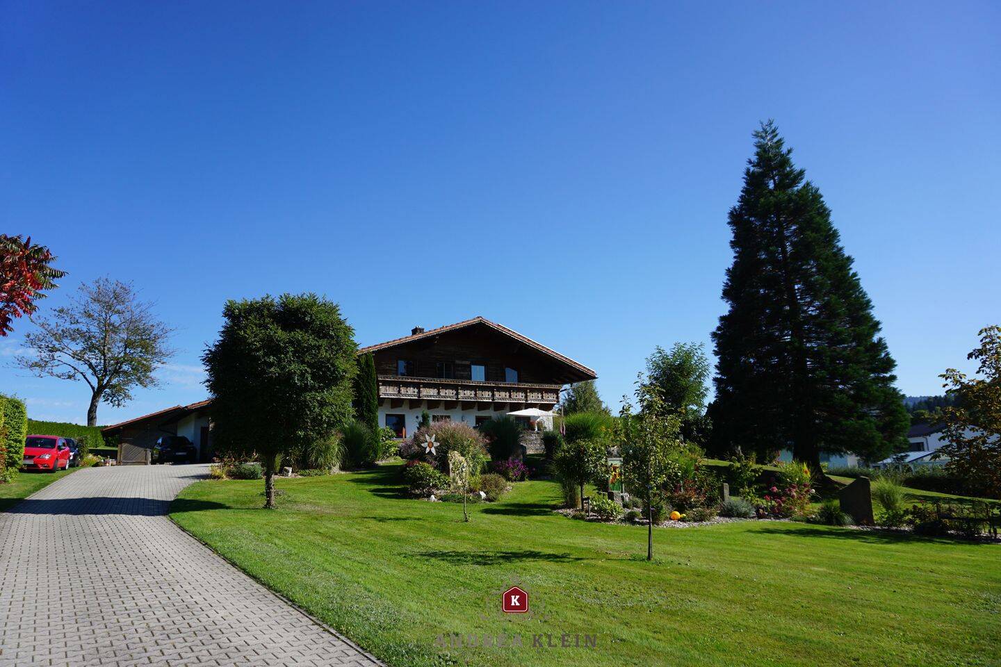 *Mais/Bodenmais - Bayer. Wald* Charmantes Landhaus mit ELW in herrl. Lage auf ca. 2300m² (1200 m² Baugrundstück optional zusätzl. zu erwerben) – Bodenmais – Bild 1 von 9