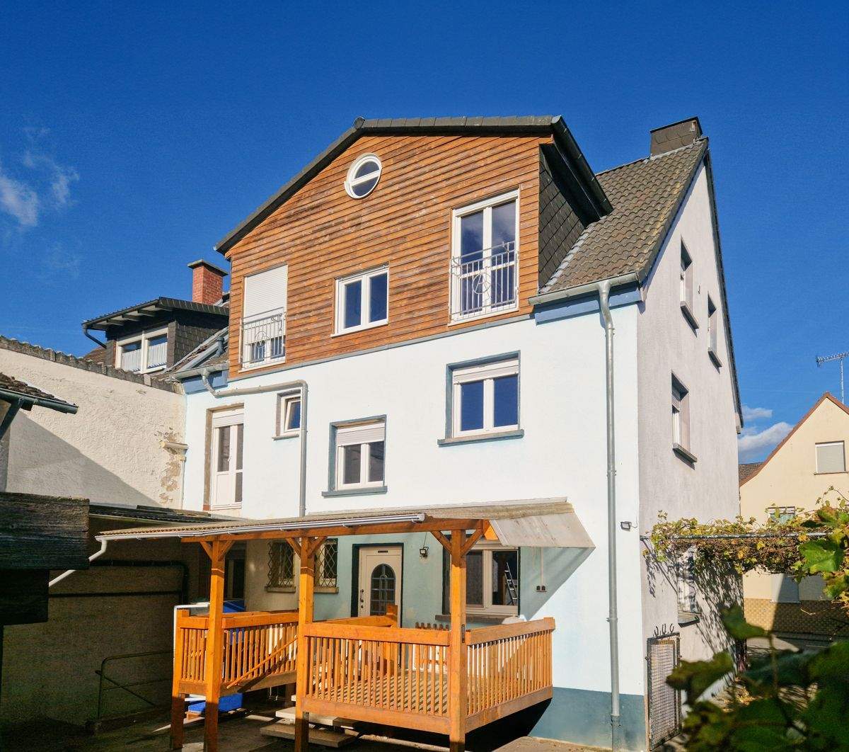 Ingelheim/Groß-Winternheim: Familienhaus mit großem Grundstück, Traumblick und viel Platz! – Ingelheim am Rhein – Vorschaubild 6