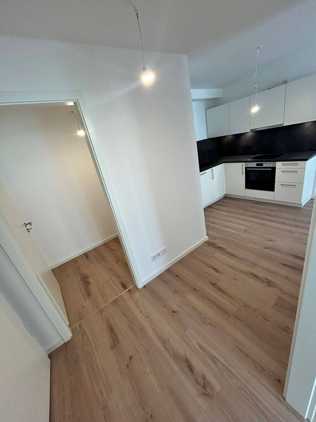 Exklusiver Neubau: 3 Zimmer-Wohnung Balkon überdacht | EBK | Abstellraum | TG – Nürnberg – Vorschaubild 8